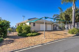 4 Bedroom Property for Sale in Protea Valley Western Cape